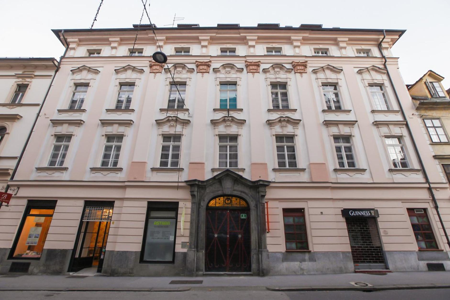 Barbo Palace Apartments And Rooms Ljubljana Exterior photo